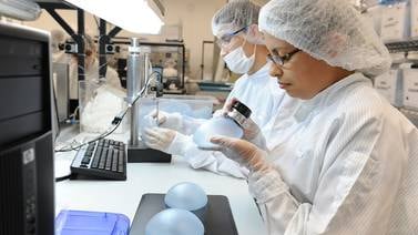Establishment Labs recibe autorización para distribuir implantes mamarios en Japón