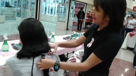 Donación de cabello busca dotar a mujeres con cáncer de nuevas pelucas