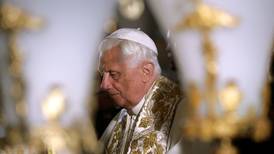 Gobierno declara cuatro días de duelo ‘de cortesía’ por muerte de Benedicto XVI