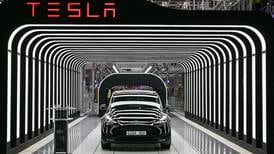 Tesla suspende producción en Alemania por problemas de transporte en mar Rojo