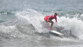Emily Gussoni y Leilani McGonagle visan su boleto a la segunda ronda del Mundial de Surf
