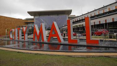 Ventas por Internet obligan a 'malls' a replantear su negocio