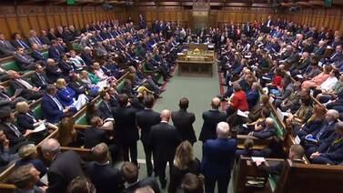 Diputados exigen explicaciones sobre suspensión del Parlamento británico