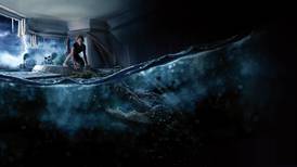 Crítica de cine de ‘Infierno en la tormenta': Bajo el agua se mueven el terror y una buena película