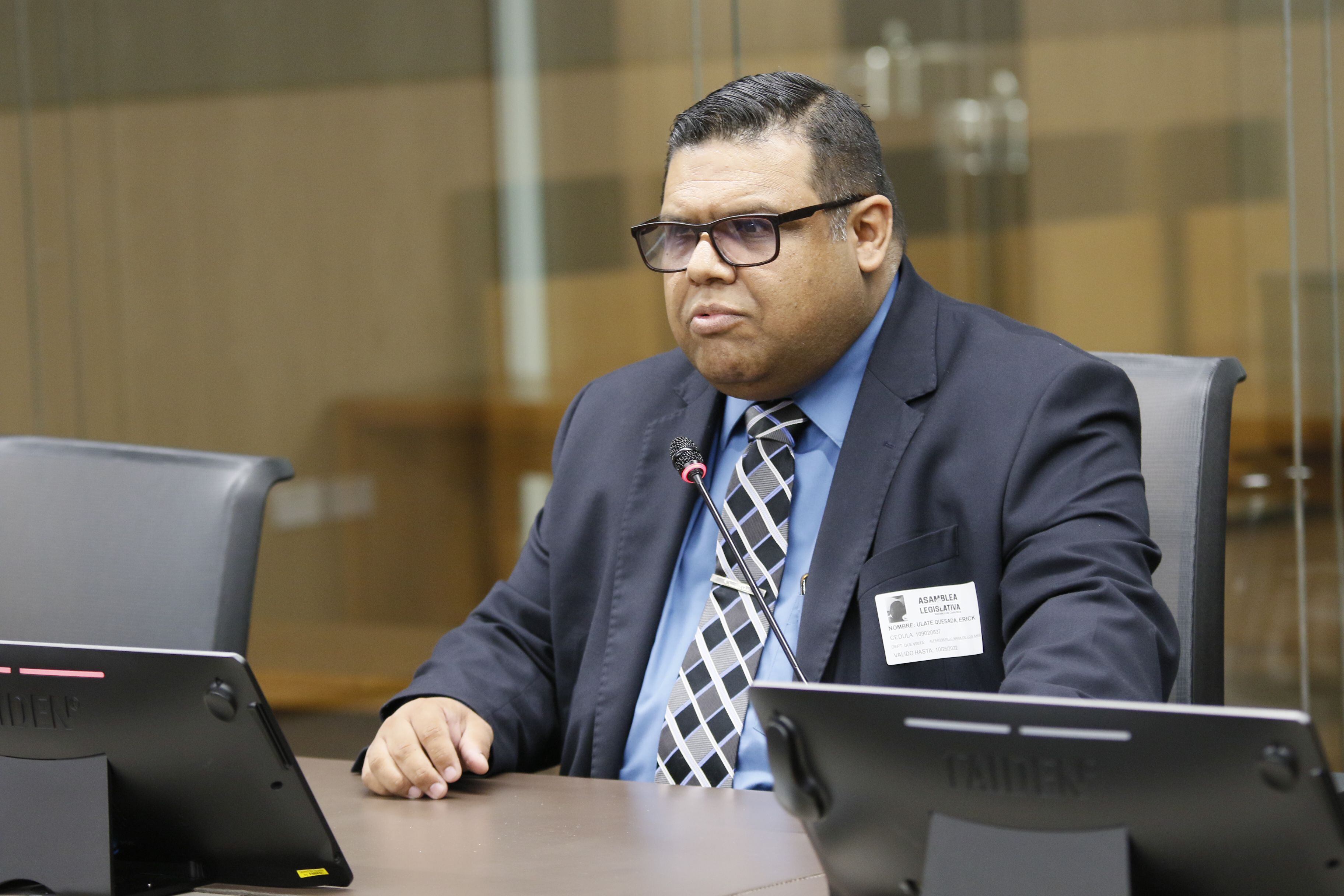 Erick Ulate, candidato a la Defensoría de los Habitantes, es apoyado por diputados de cuatro fracciones legislativas. Foto: Asamblea Legislativa