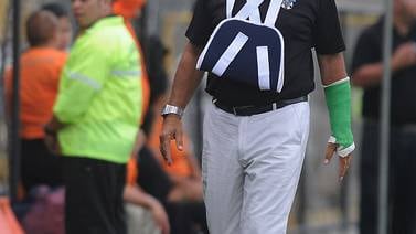 Mario Carrera no sigue como entrenador de AS Puma