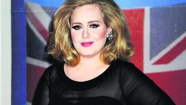 'Hello' de Adele sigue rompiendo récords y dejó atrás a Miley Cyrus