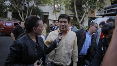 Carlos Alvarado se pronuncia contra medidas de presión de sindicato de UCR por convención colectiva