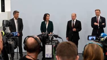 Socialdemócratas, verdes y liberales anuncian acuerdo preliminar para formar gobierno en Alemania