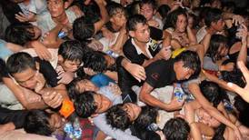 Al menos 345 muertos por   estampida  en Camboya