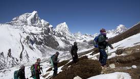 Escaladores dejan su huella... de excrementos en el monte Everest