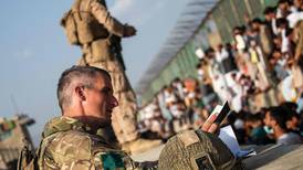 EE. UU. acelera evacuaciones de Afganistán a una semana de fecha límite para su retirada total