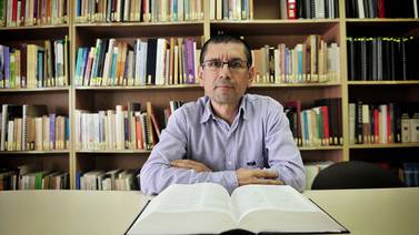 El lingüista Mario Portilla elabora el primer diccionario etimológico de Costa Rica