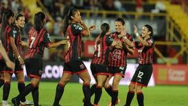 Stephannie Blanco y María Paula Salas se estrenan con gol con Alajuelense