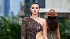 Verónica Siblesz, modelo ‘curvy’ de Costa Rica, hizo historia en el Nueva York Fashion Week