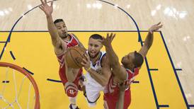 Warriors recuperan la ventaja sobre Rockets con una paliza
