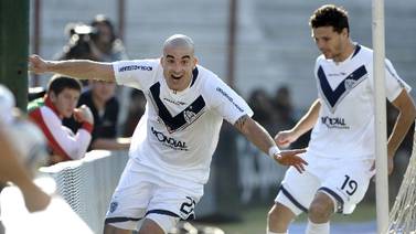 Vélez derrotó a San Lorenzo 2-1 y es nuevo puntero en torneo argentino