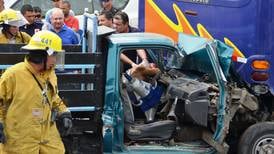 Triple choque dejó 2 muertos  y  gran  caos vial en Puntarenas
