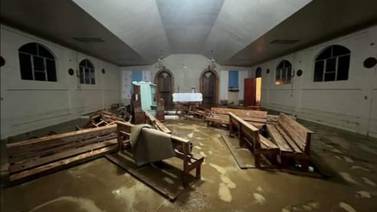 Templo sirve de dique y evita mayores daños por lluvias en viviendas de Purisil de Orosi