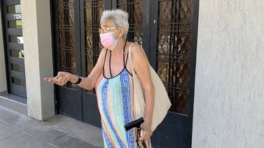 Quién es Cristina, la ‘abuela’ que se volvió viral por sus festejos después de los partidos de la Argentina