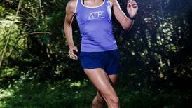 Ultramaratonista Katelyn Tocci: el cuerpo al límite entre montañas
