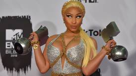 Nicki Minaj provoca tormenta mediática al desinformar sobre vacuna contra la covid-19 