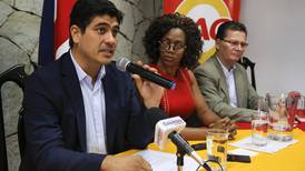Carlos Alvarado organiza actos proselitistas prohibidos en tregua electoral