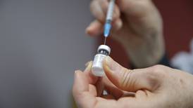 ¿Quiénes y cuántos se vacunaron contra covid-19 por primera vez en agosto?