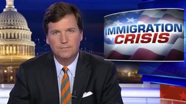 Tucker Carlson, presentador de ‘Fox News', se va de ‘vacaciones’ tras renuncia de uno de sus escritores por comentarios racistas 