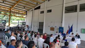 Extrabajadores de Dole concretan apertura de su empresa en Limón