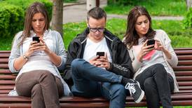 Cuello de texto: El trastorno del siglo XXI