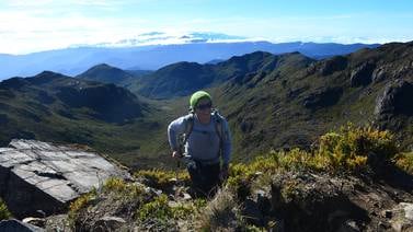 Montañista Warner Rojas escalará volcán extinto entre Chile y Argentina