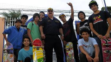 Policías y ‘patinetos’ se unen para prevenir delincuencia