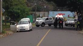 Un hombre fallecido y otro herido luego de que les dispararan a bordo de su vehículo en La Uruca