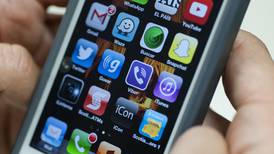 Bancos corren para desarrollar   ‘apps’ aún más  interactivas
