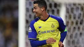 Óscar Duarte fue víctima de la furia de Cristiano Ronaldo en Arabia Saudí