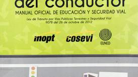 MOPT saca a la venta nuevo manual para pruebas teóricas de manejo