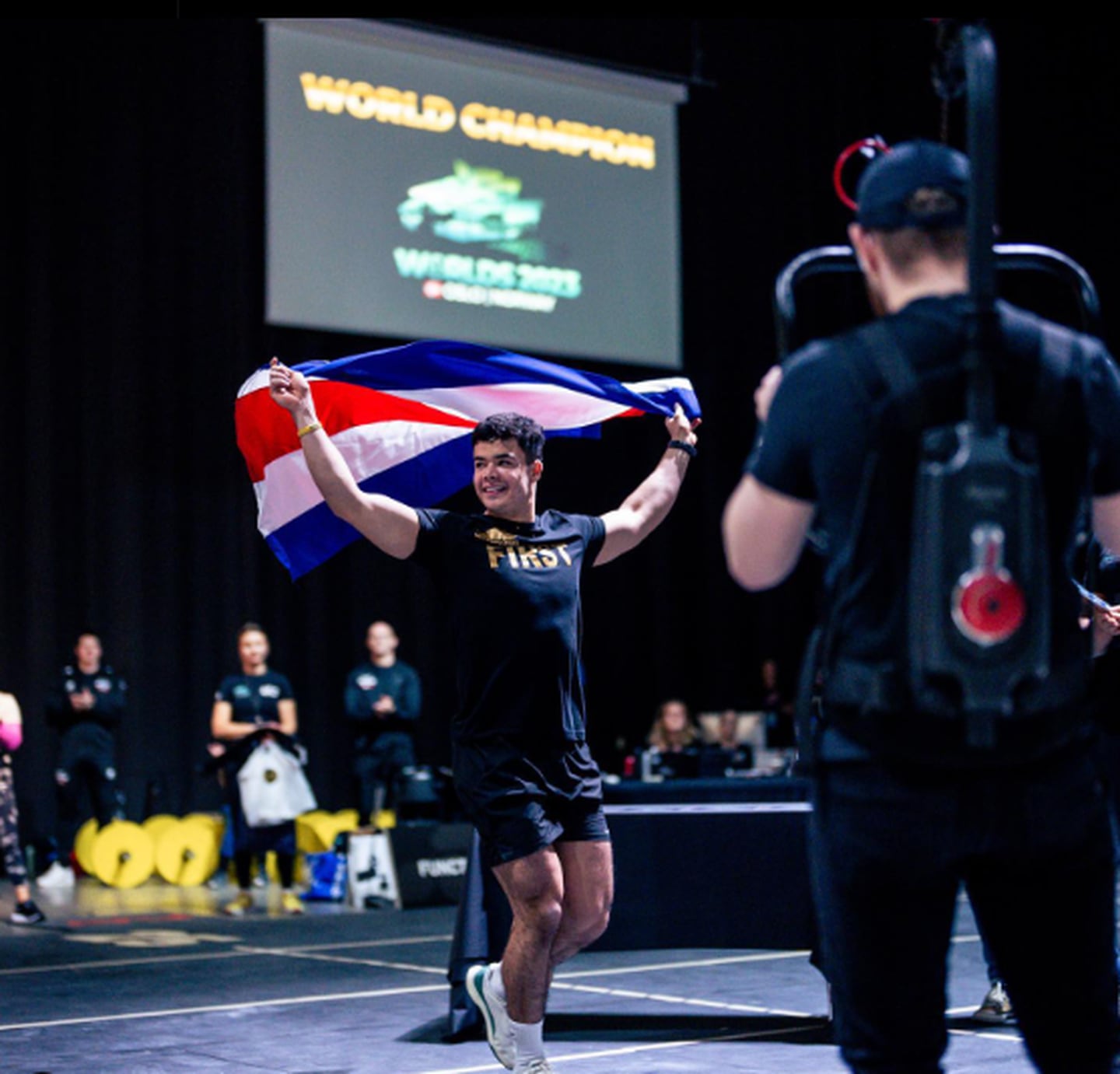 Leonardo Vindas Camacho 
Campeón Mundial Sub 20
functional fitness
Oslo, Noruega
30 de noviembre
Tomada de Instagram
