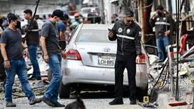 Explosión atribuida al crimen organizado deja cinco muertos en Ecuador