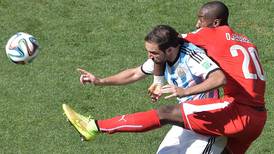 Di María se viste de héroe y mete a Argentina a cuartos de final