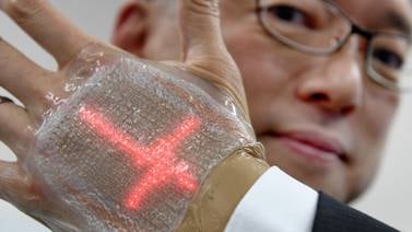 Japonés inventa una pantalla led comparable a una segunda piel