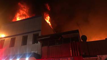 Incendio en el centro de San José afectó seis negocios