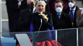 (Video) Lady Gaga se luce cantando el himno en toma de posesión de Joe Biden