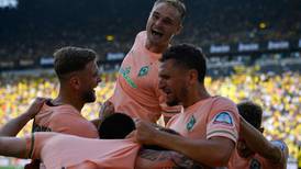 Borussia Dortmund cae ante Werder Bremen en una épica remontada