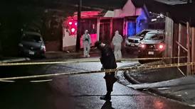 Asesinan a mujer a balazos frente a pulpería en San Carlos