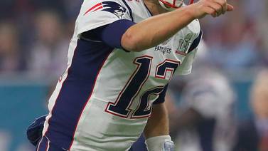 Tom Brady coloca su nombre en olimpo del fútbol americano