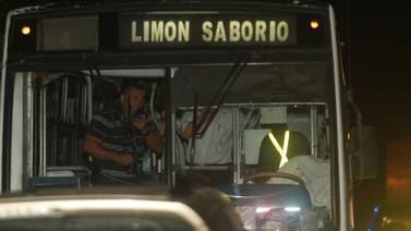 Matan a chofer de autobús durante asalto en Matina