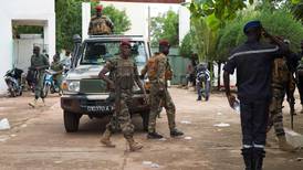 Soldados rebeldes en Mali anuncian un ‘presidente de transición’ que podría ser civil o militar