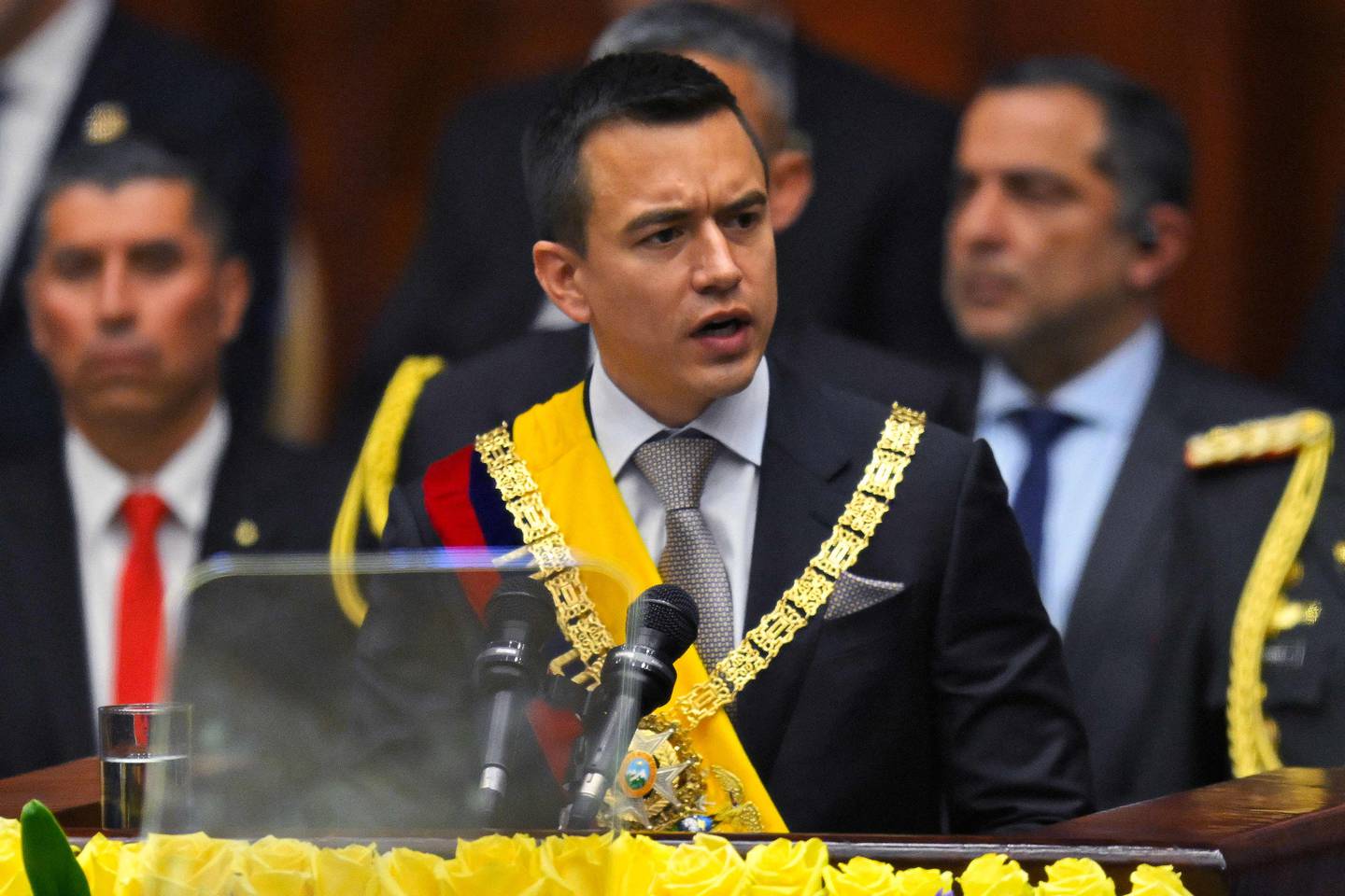 El nuevo presidente de Ecuador, Daniel Noboa, pronuncia su primer discurso durante su toma de posesión en la Asamblea Nacional en Quito el 23 de noviembre de 2023.