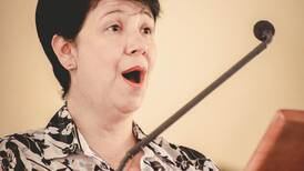      Soprano Beverlyn Mora    asume las riendas de  Lírica Nacional  